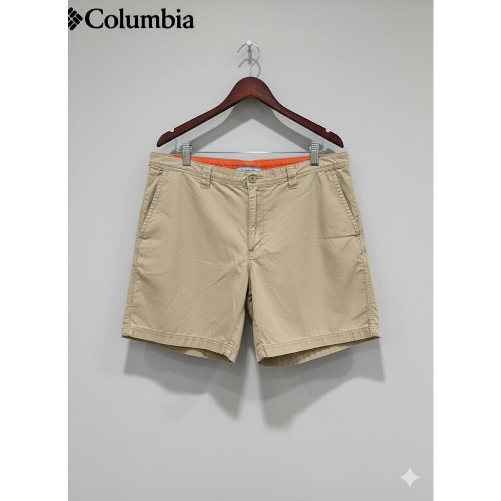 Columbia Men’s Khaki Tan Flat Front Cotton Shorts 42Waist 8" Inseam